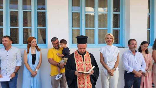 Η Κατερίνα Μονογυιού στους αγιασμούς των σχολείων στην Κύθνο