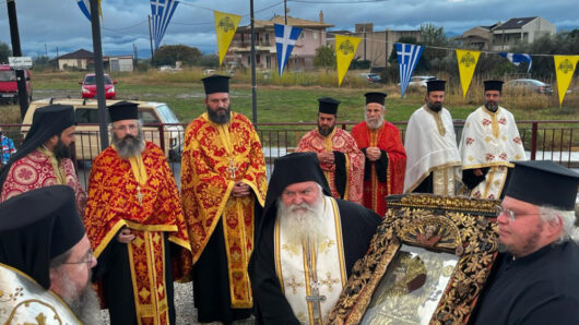 Tο Αγρίνιο υποδέχθηκε την εικόνα της Παναγίας Χοζοβιώτισσας από την Αμοργό