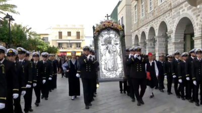 Σύρος: Με μεγαλοπρέπεια και λαμπρότητα η εορτή του Αγίου Νικολάου (video)