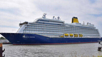 Η Σύρος υποδέχθηκε το κρουαζιερόπλοιο Spirit of Adventure της Saga Cruises