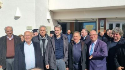 Στη Σαντορίνη οι δήμαρχοι Σύρου, Τήνου και Μυκόνου με αφορμή την επίσκεψη Μητσοτάκη