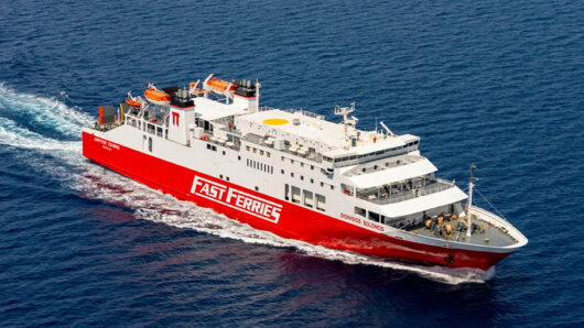 Η FAST FERRIES ανακοίνωσε εκπτώσεις στα εισιτήρια για τις Κυκλάδες με το ανανεωμένο «ΔΙΟΝΥΣΙΟΣ ΣΟΛΩΜΟΣ»