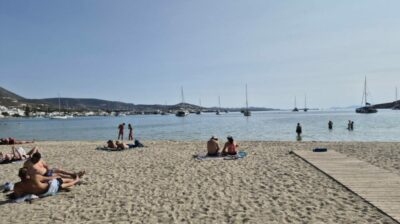 Δήμος Πάρου: Ολοκλήρωσε τις εργασίες καθαρισμού των παραλιών