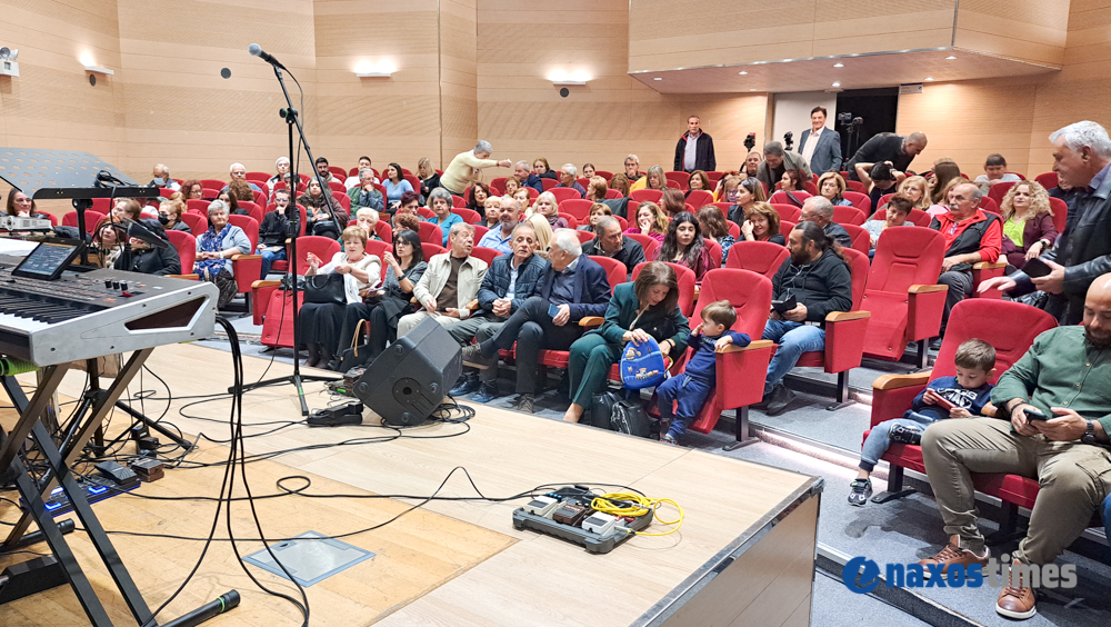 Περιστεράκης