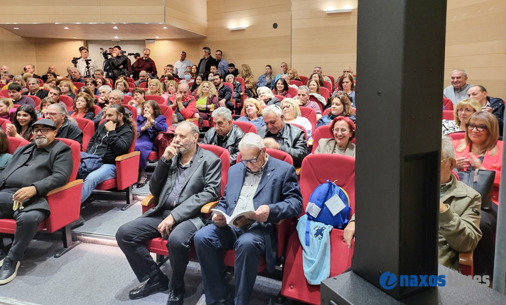 Θανάσης Περιστεράκης