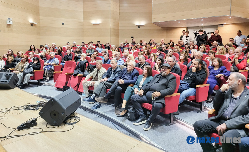 Θανάσης Περιστεράκης