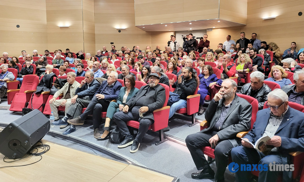 Θανάσης Περιστεράκης