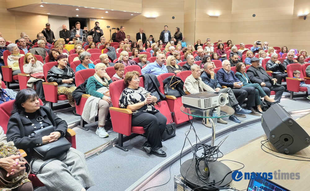 Θανάσης Περιστεράκης