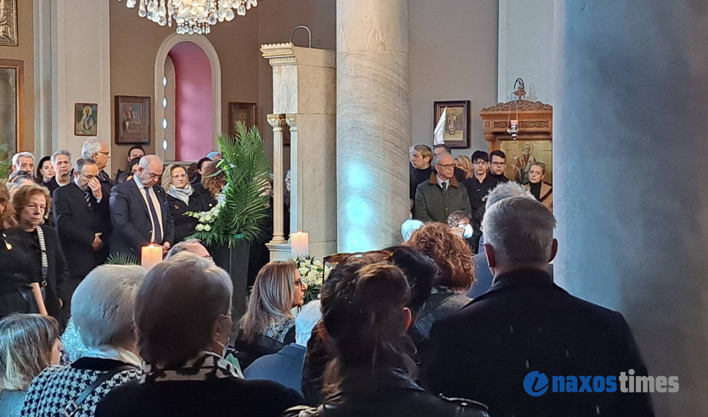 Κηδεία Μανώλης Πρωτονοτάριος