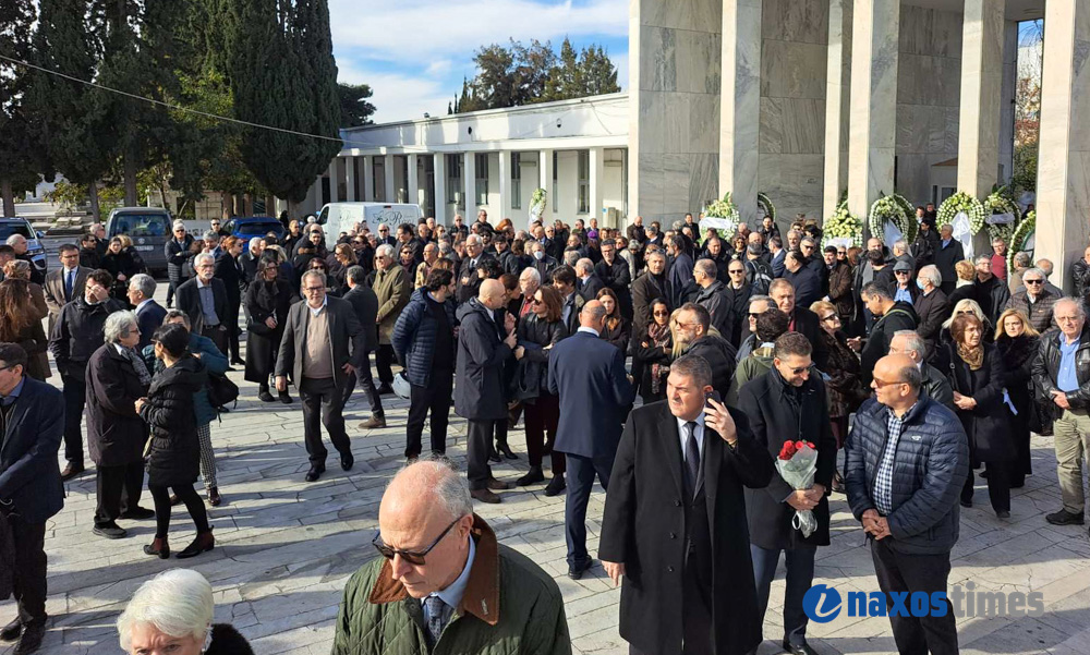 Κηδεία Μανώλης Πρωτονοτάριος