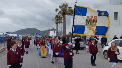 Πάρος: Διαμαρτυρία γονέων για την παρέλαση της 25ης Μαρτίου – «Έλλειψη οργάνωσης και συντονισμού»