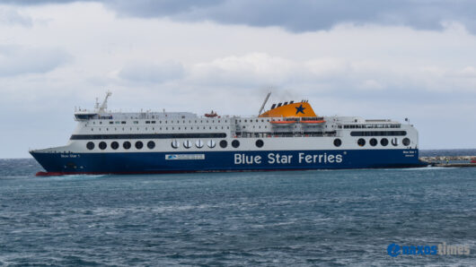 Νάξος: Έσπασε κάβος του Blue Star 1 κατά τον κατάπλου στο λιμάνι