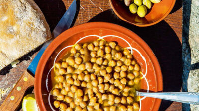 Η θρυλική ρεβυθάδα Σίφνου