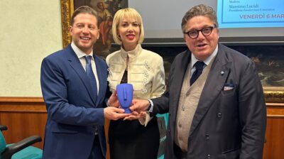 Στη Ρώμη η Κατερίνα Μονογυιού: Ομιλία στην Ιταλική Εθνοσυνέλευση και στρατηγική συνάντηση με την Πρέσβη της Ελλάδος