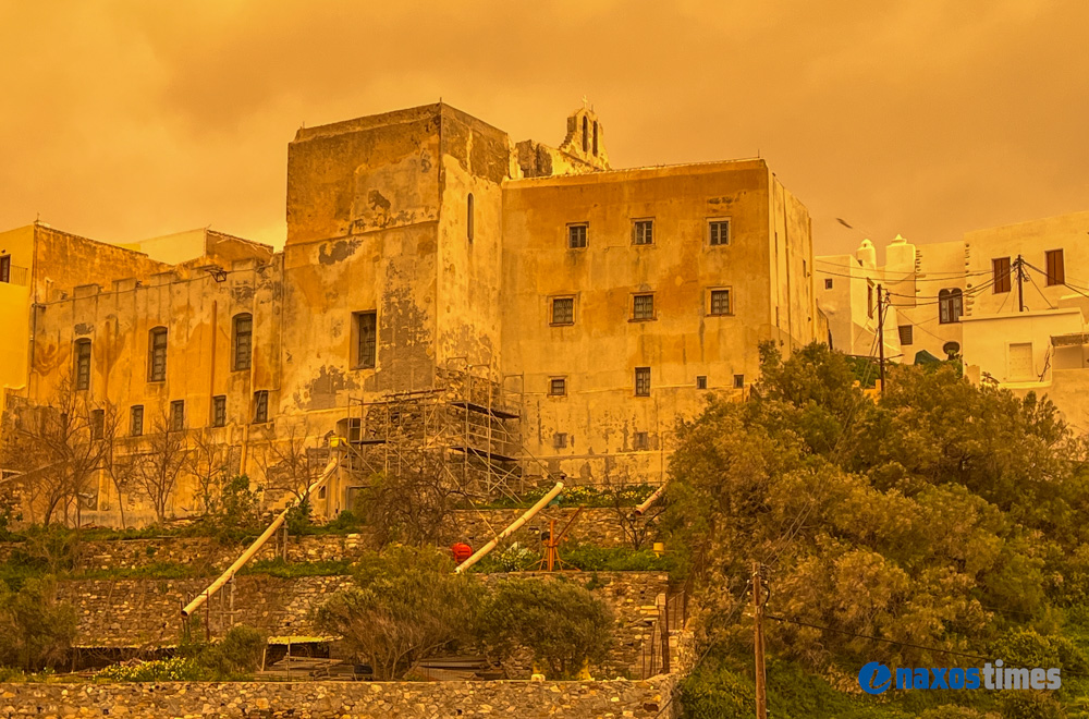 Αφρικανική σκόνη λασποβροχή Νάξος