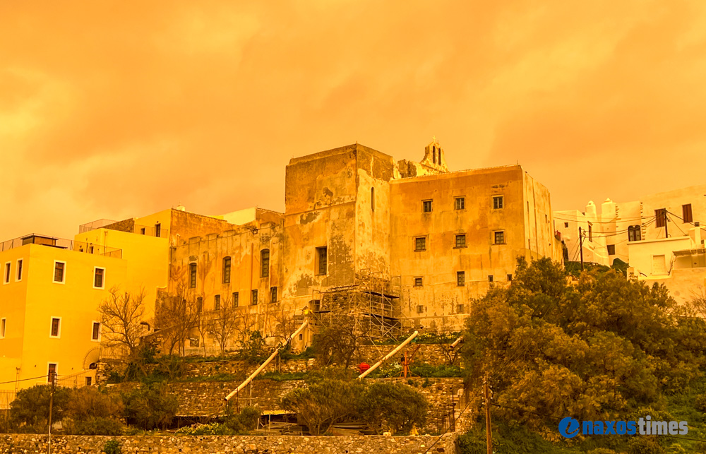 Αφρικανική σκόνη λασποβροχή Νάξος