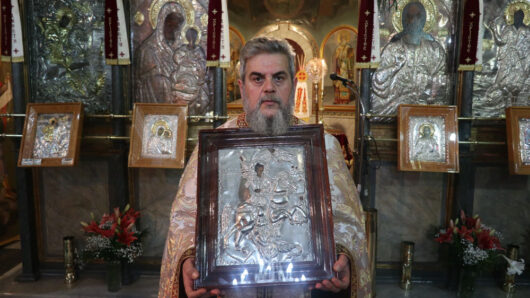 Εόρτιος Αρχιερατικός Εσπερινός στον Ιερό Κοιμητηριακό Ναό του Αγίου Γεωργίου Ερμουπόλεως