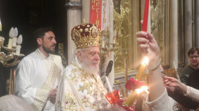 Η Τελετή της Αναστάσεως και η Αναστάσιμη Θεία Λειτουργία στον Ιερό Μητροπολιτικό Ναό της Μεταμορφώσεως του Σωτήρος στην Ερμούπολη