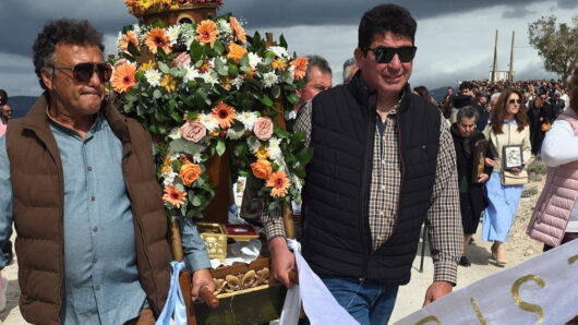 Κουφονήσι: Με λαμπρότητα ο εορτασμός του Αγίου Γεωργίου – Τα εντυπωσιακά έθιμα του νησιού (video+φώτος)