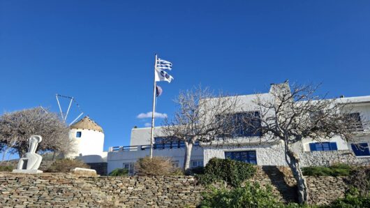 Πάρος: Στήριξη στους εργαζόμενους κοινωνικών δομών – Υιοθετεί ψήφισμα ΚΕΔΕ