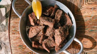 Συκώτι ψητό με θυμάρι και κρασί