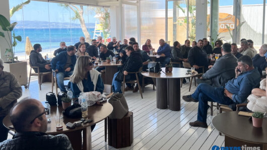 Νάξος: Σε απόγνωση οι επιχειρηματίες για τον κλειστό δρόμο Αγίου Προκοπίου – Αγίας Άννας – Τι ειπώθηκε στη συνάντηση με τον δήμαρχο (video+φώτος)