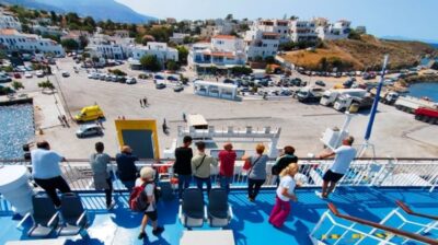 Αισιόδοξα τα μηνύματα για την τρέχουσα τουριστική περίοδο – Τι αλλάζει στις ταξιδιωτικές συνήθειες