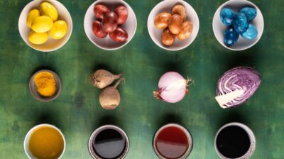 Φέτος βάφουμε αυγά με φυσικό τρόπο!