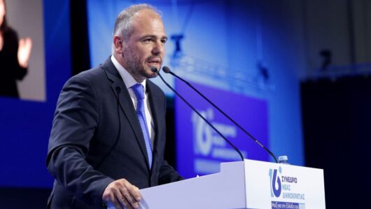 Φίλιππος Φόρτωμας στο 16ο Συνέδριο της Νέας Δημοκρατίας: «Ισχυρή Νέα Δημοκρατία, ισχυρές Κυκλάδες, ισχυρή Ελλάδα»