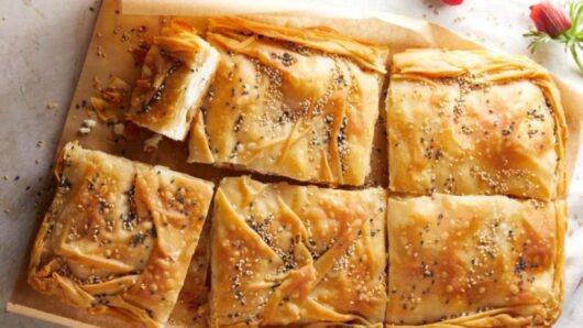 Τυρόπιτα με πικάντικη φέτα, γραβιέρα, γιαούρτι και σπιτικό φύλλο