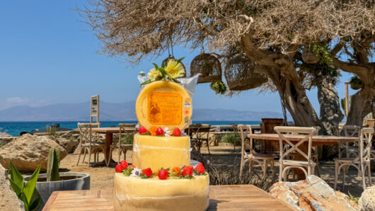 Νάξος: Επιστρέφει το 8ο Food Experience Graviera Naxos με γεύσεις, παράδοση και επετειακές εκδηλώσεις