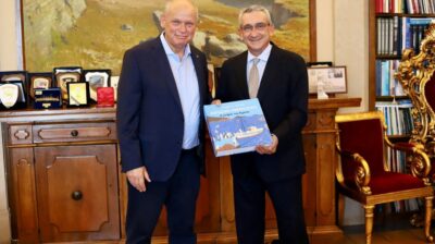 Συνάντηση του Περιφερειάρχη Γιώργου Χατζημάρκου με τον CEO του TUI Group Sebastian Ebel για την πορεία του