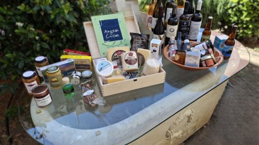 Aegean Cuisine: 130 νέα προϊόντα από 11 νησιά των Κυκλάδων εντάχθηκαν στο δίκτυο ποιότητας