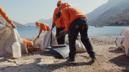 Κυκλάδες: Πάνω από 28 τόνοι απορριμμάτων απομακρύνθηκαν από έξι νησιά