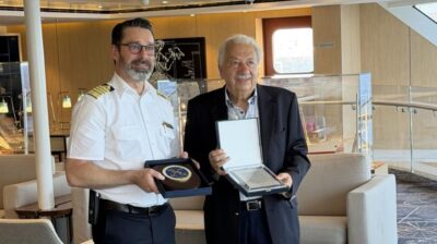 Μύκονος: Θερμή υποδοχή στο κρουαζιερόπλοιο Viking Star – Αντί για Σαντορίνη κατέπλευσε στο Νησί των Ανέμων