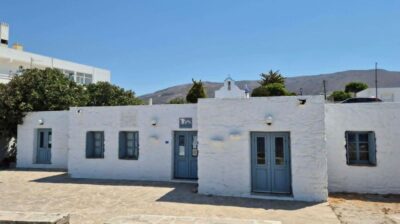 Δέκα χρόνια από την αναβάθμιση της Δημοτικής Σχολής Μουσικής Πάρου σε  Δημοτικό Ωδείο  - Νέες  σημαντικές επιτυχίες για  το  Δημοτικό  Ωδείο  Πάρου «Νικόλαος Σαρρής»