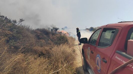 Πάρος: Η ΕΟΔ Κυκλάδων στη μάχη με τη μεγάλη πυρκαγιά – Επιχειρούσε για σχεδόν 24 ώρες