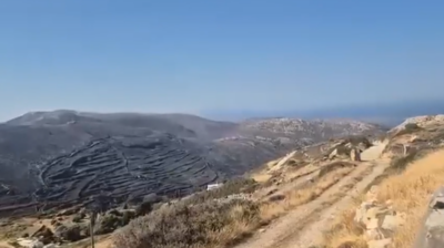 ΠΑΣΟΚ Κυκλάδων για την πυρκαγιά στην Πάρο: «Να διερευνηθούν όλες οι ευθύνες, όχι μόνο των Δήμων»