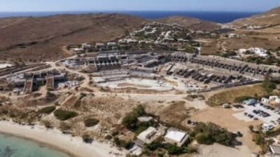 «Αποχαιρετά την Πάρο που χάνεται»: Οργή κατοίκων για την υπερδόμηση και την αλλοίωση του νησιού
