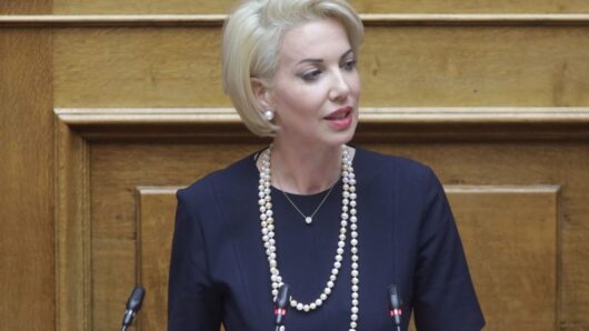 Παρέμβαση της Κατερίνας Μονογυιού για την άμεση επίλυση των ακτοπλοϊκών ζητημάτων και της τροφοδοσίας σε Μήλο και Κίμωλο
