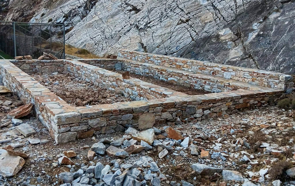 Μπάλες Μονή