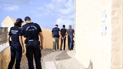 Σύρος: Δίωξη για θανατηφόρα σωματική βλάβη στον 41χρονο – Για συνέργεια κατηγορείται η σύζυγός του