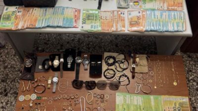 Πάρος: Εξαρθρώθηκε σπείρα με 25 κλοπές σε σπίτια – 4 συλλήψεις και 44.565 ευρώ στα ευρήματα (video)