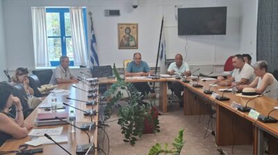 Πάρος: Πρωτοβουλία για να επιστρέψει στους Δήμους η αρμοδιότητα παραχώρησης παραλιών και αιγιαλών