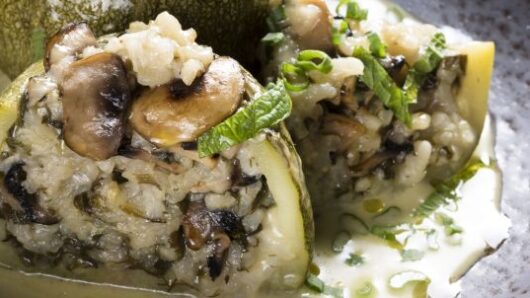 Νηστίσιμα και vegan κολοκυθάκια γεμιστά για το καλοκαιρινό τραπέζι