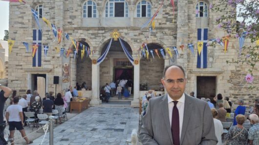 Δεκαπενταύγουστος στην Πάρο: Το μήνυμα του Δημάρχου Κώστα Μπιζά για την Παναγία Εκατονταπυλιανή