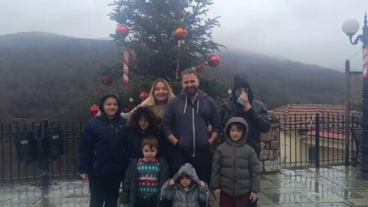 Από τη Φουρνά στη Νάξο: Νέα αρχή για την πολύτεκνη οικογένεια με τα έξι παιδιά