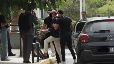 Θάνατος Γιώργου Μαζωνάκη: Στη φυλακή οι δύο γιατροί μετά τη 17ωρη απολογία