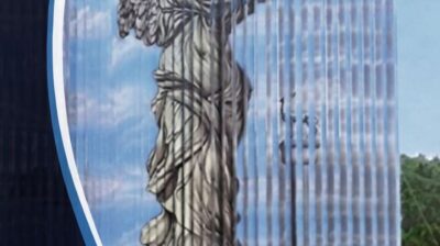 Καραγιάννη για τη «Νίκη» στον κυκλικό κόμβο – Τα ερωτήματα για κόστος, επιλογή και οδική ασφάλεια