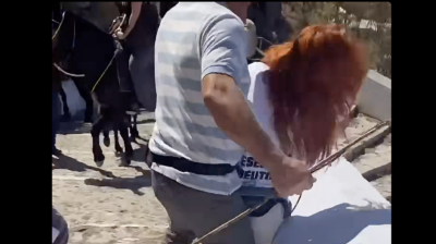 Δήμος Θήρας για το περιστατικό με τις ακτιβίστριες της PETA: «Καταδικάζουμε κάθε μορφή βίας»